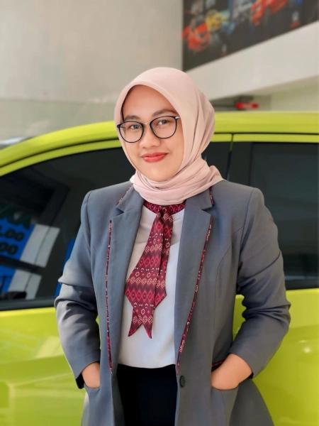 AYU-NADIA-Sales-Counter-Honda-Aceh